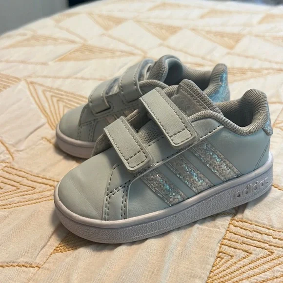 adidas | Shoes | Adidas Toddler Sneaker Size 4 Light Green | Poshmark